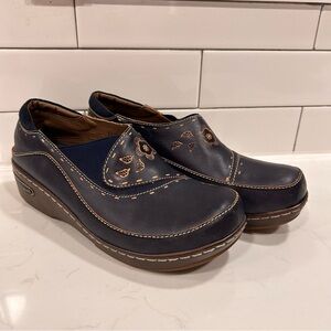 L'Artiste Women's Burbank Leather Blue Floral Clog Size 41 US 9.5-10 Excellent